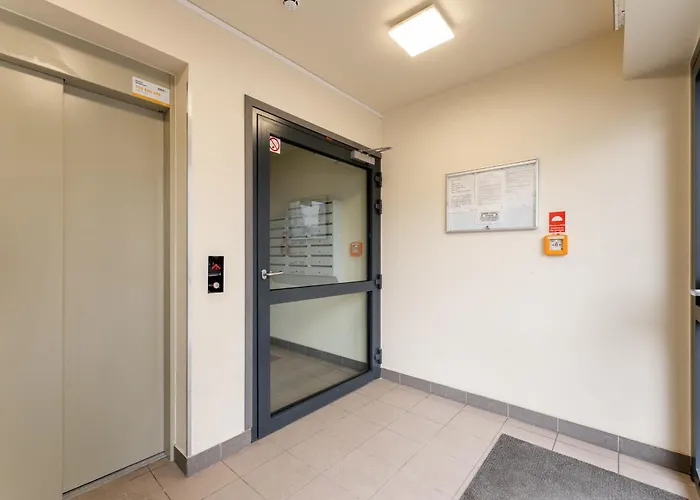 Lejlighed Bronowice Modern By Bookinghost