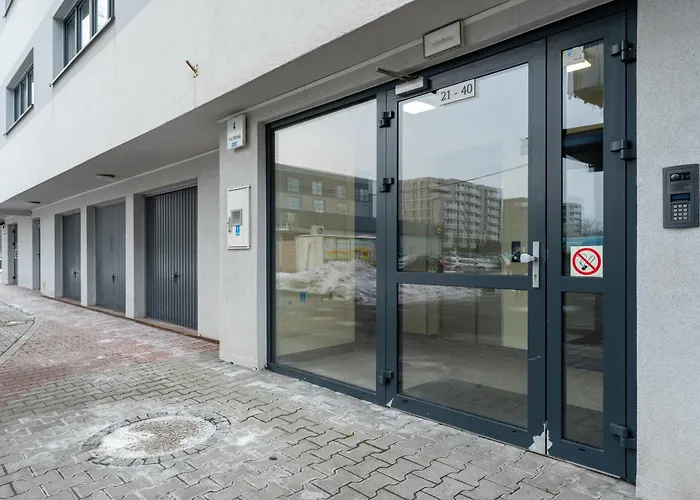 Lejlighed Bronowice Modern By Bookinghost *